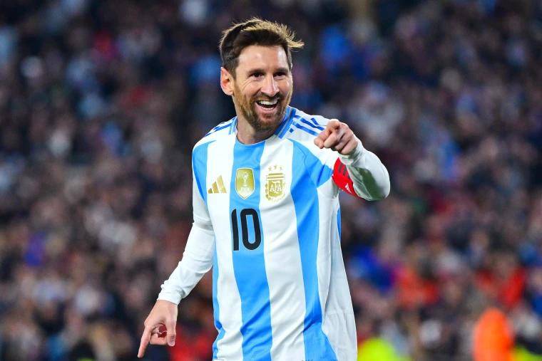 Lionel Messi trascina l'Argentina alla vittoria e si aggiudica il premio di migliore in campo